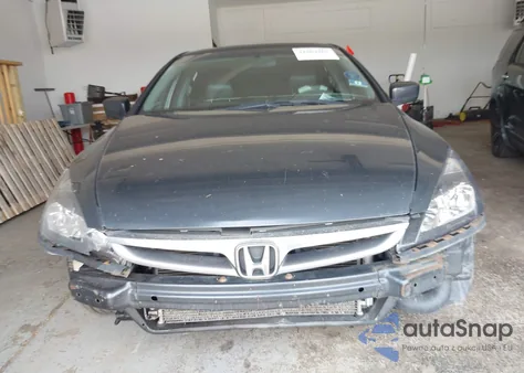2006 Honda Accord 2.4 Ex z USA, uszkodzony, nr VIN 1HGCM56896A057779